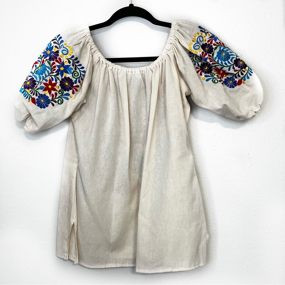 Mexican Embroidered Floral blouse NWOT - Picture 3 of 7